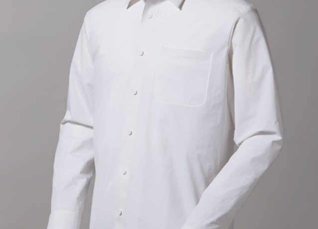 ノースの白シャツ（2枚セット。半袖・長袖）